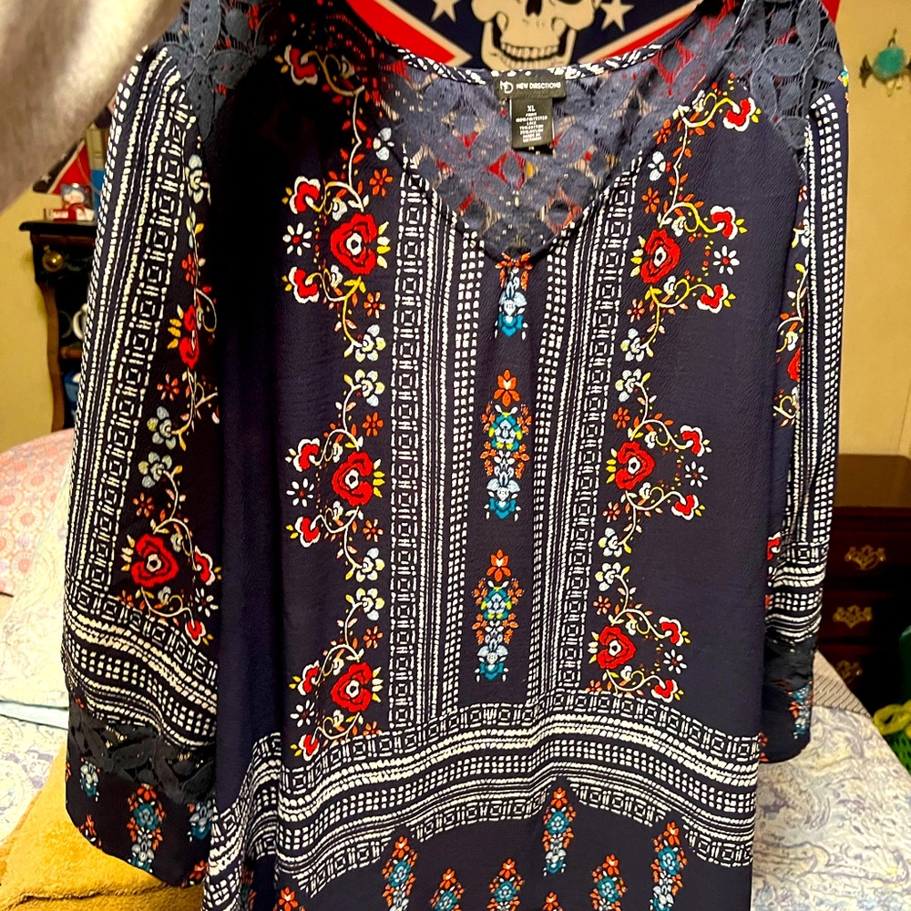 New directions blouse size XL